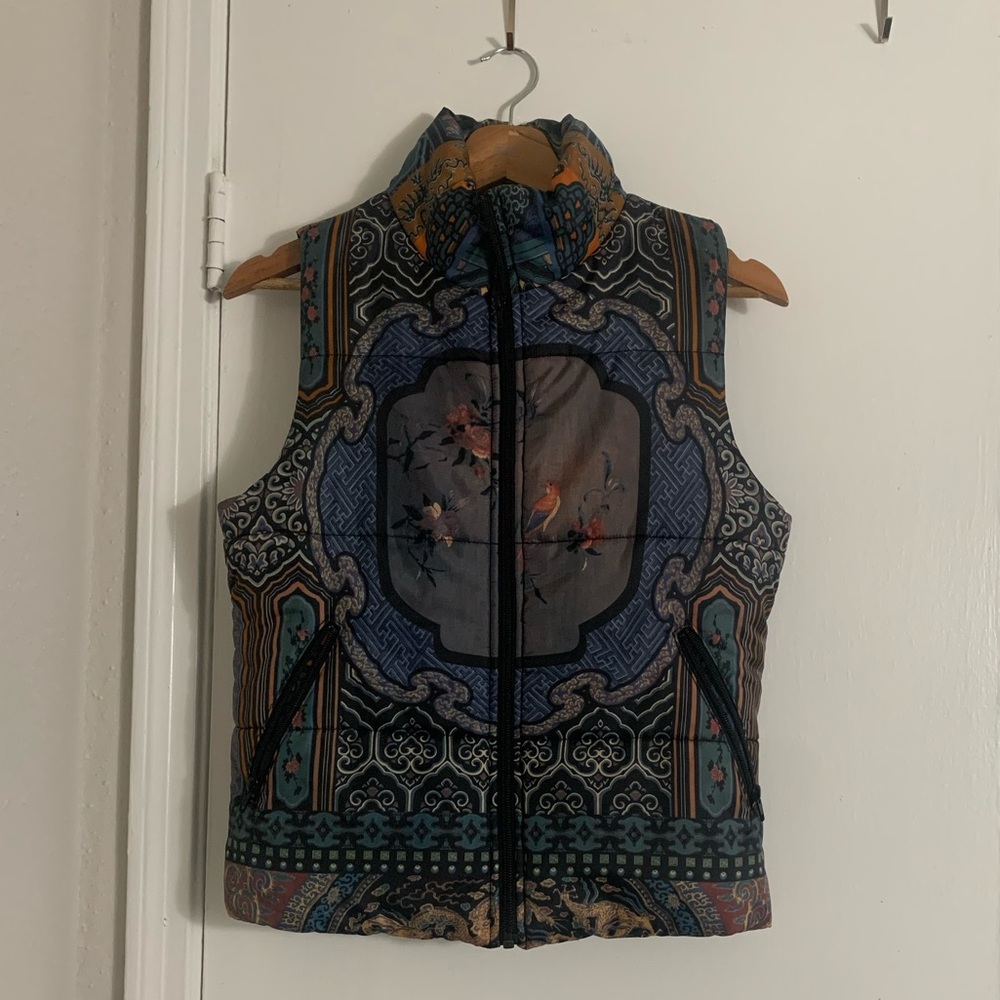 NWOT Vivienne Tam Rare Vest